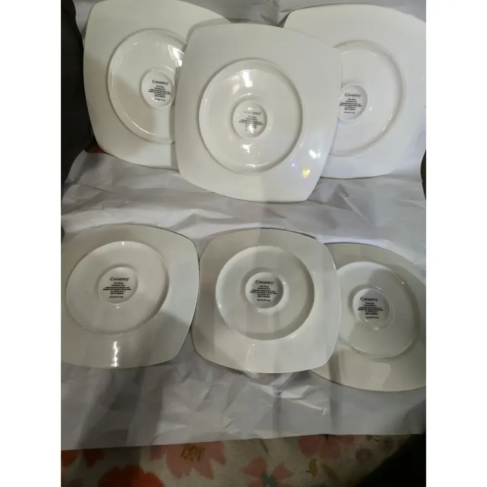 Coventry Antoinette Red Square Plates Lot of 6 Fine China PTS
